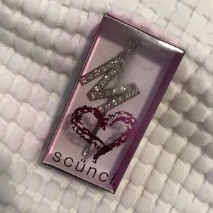 NIP- Scünci “M” Rhinestone Hair Pin- 💋4/$12💋